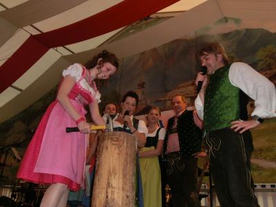 m_Erstes_Garser_Volksfestmadl_04.JPG